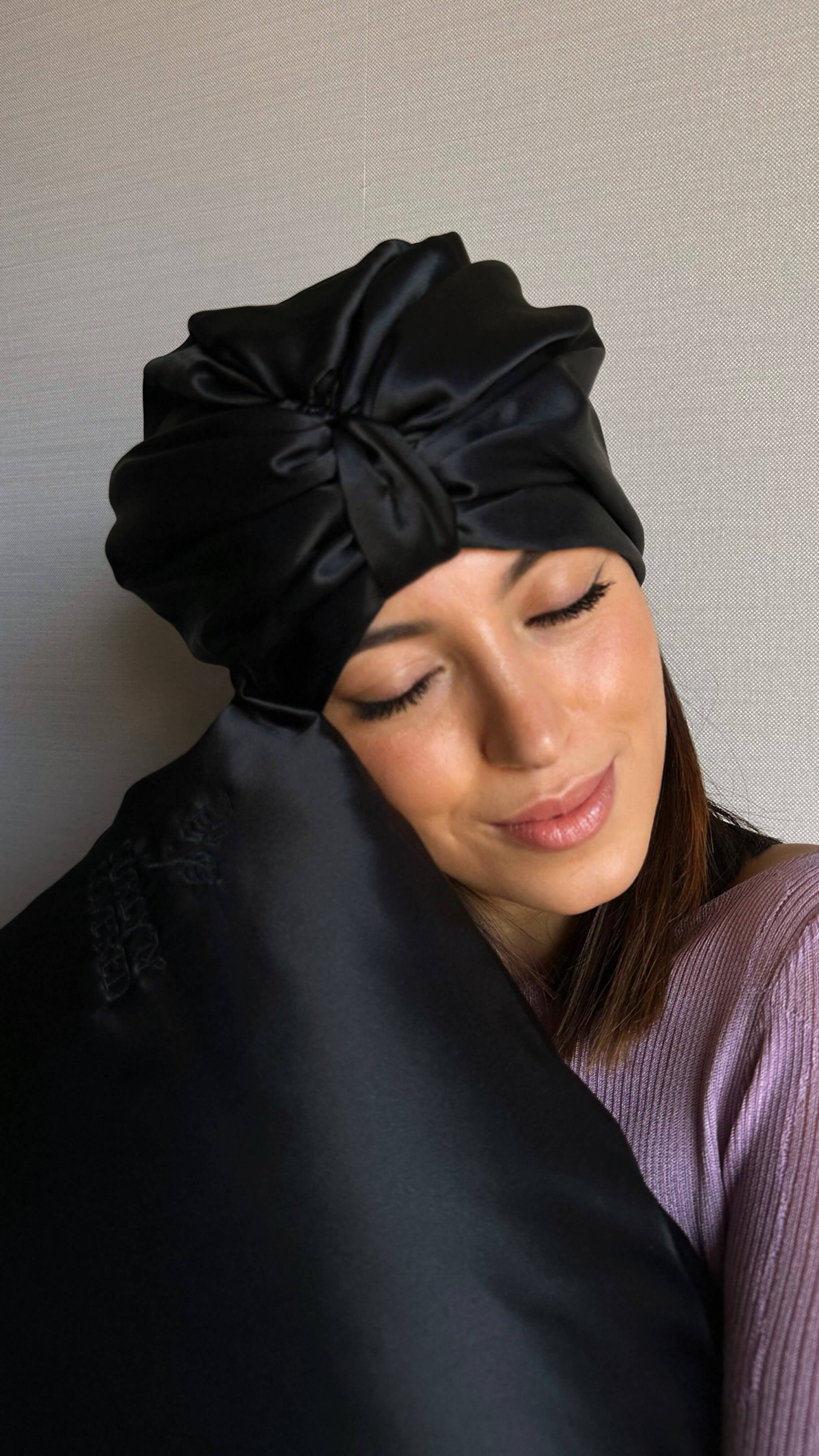 Schönheitsschlaf mit Seide – Anti-Aging Essentials für Haare & Haut