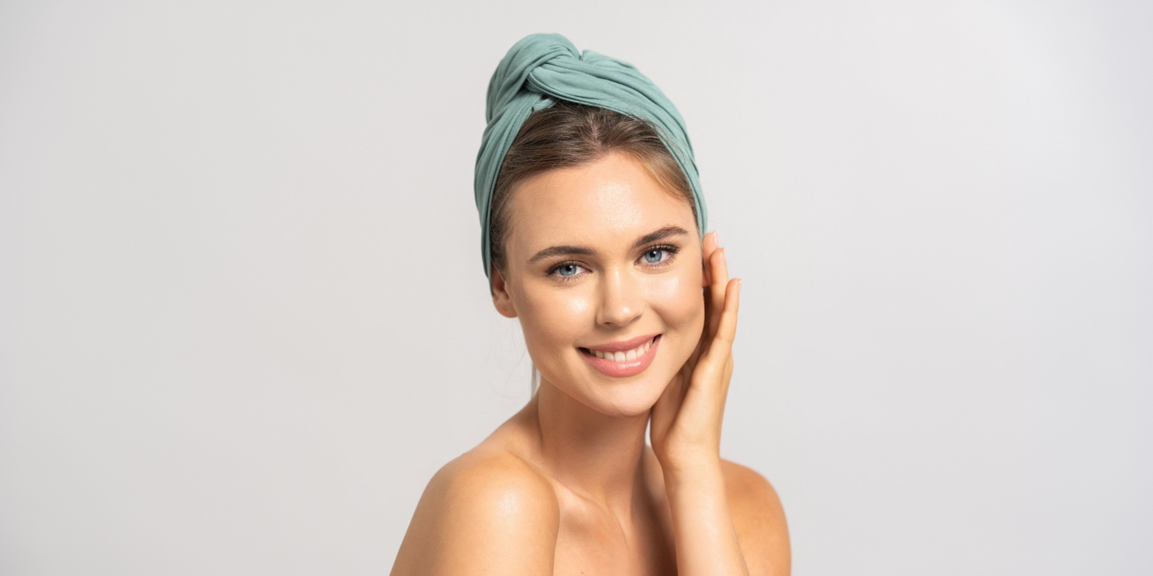 Verwöhne deine Haare mit unseren soften Bambus Locken Handtüchern 55 x 120 - neues Volumen & Sprungkraft dank Plopping.