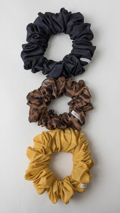 3er Bundle Scrunchies in der Größe XXL (Cotton-Silk und Chiffon) von CURLY N COVERED in den Farben Schwarz, Gold und Leo
