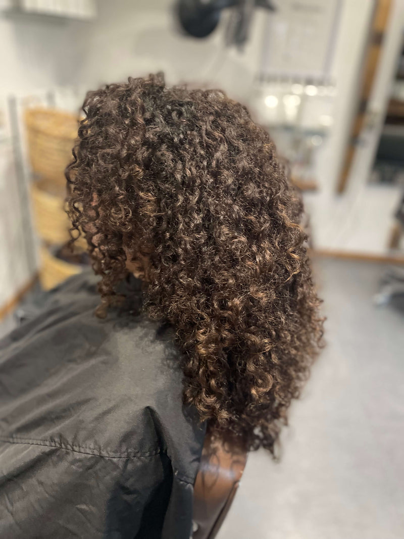 Locken im trockenen Zustand bevor die Plopping Methode angwendet wurde.
