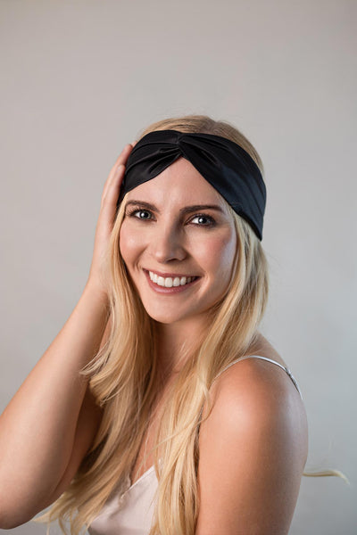 Twisted Headband (Silk) – Verdrehtes Stirnband 100% Seide 22 Momme Grad 6A - 100% Maulbeerseide Schwarz / zur Schlaufe verdreht